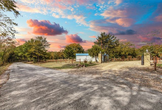 4939 Rose Hill Road, Whitewright, TX 75491