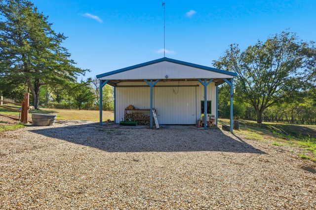 4939 Rose Hill Road, Whitewright, TX 75491