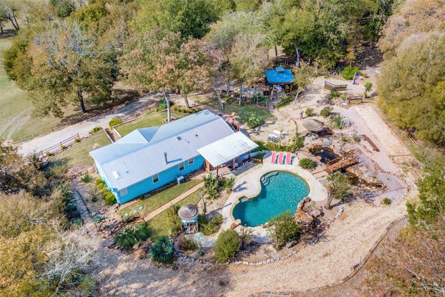 4939 Rose Hill Road, Whitewright, TX 75491