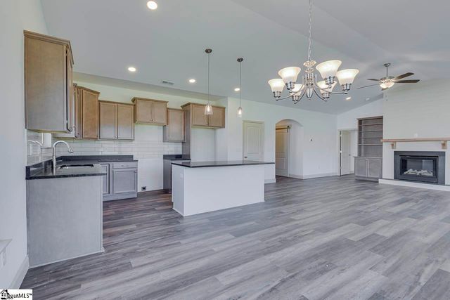 106 Old Glory Court, Pickens, SC 29671