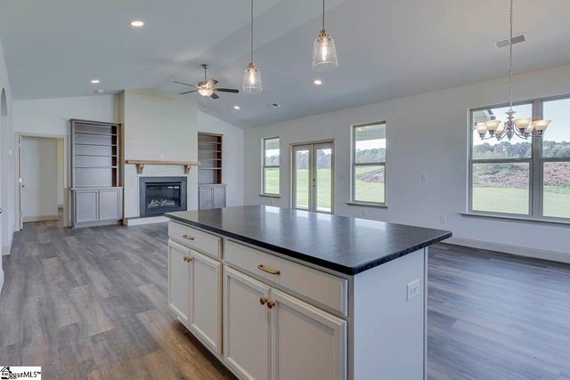 106 Old Glory Court, Pickens, SC 29671