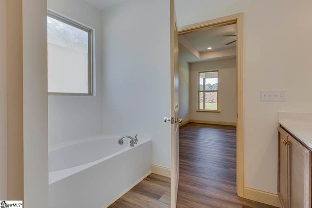 106 Old Glory Court, Pickens, SC 29671