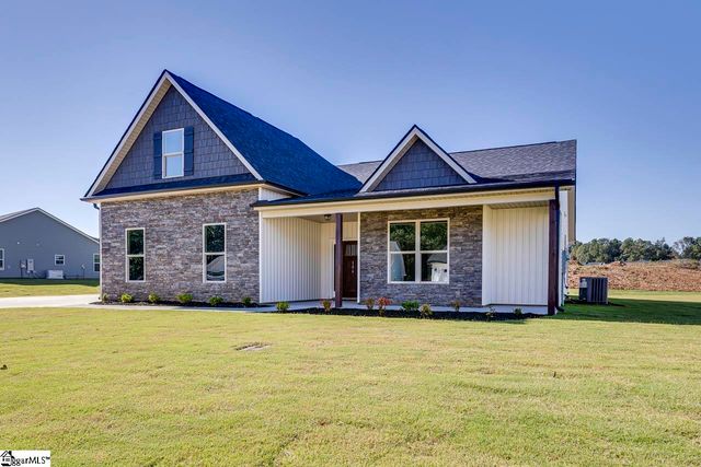 106 Old Glory Court, Pickens, SC 29671