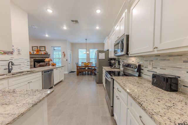 557 CR 2610, Mineola, TX 75773