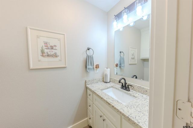 557 CR 2610, Mineola, TX 75773