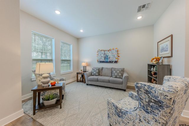 557 CR 2610, Mineola, TX 75773