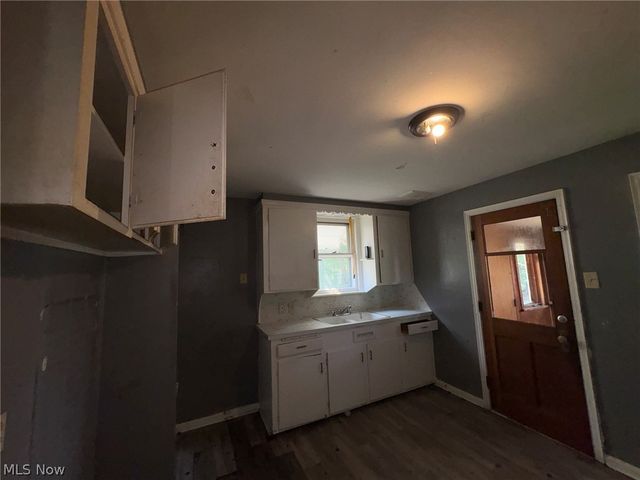 5202 Joseph Street, Maple Heights, OH 44137