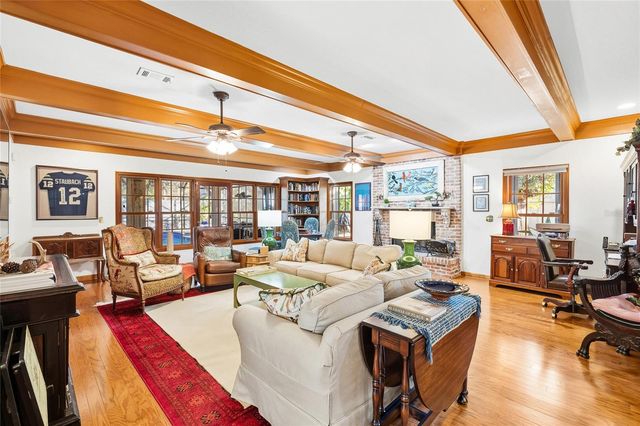 1904 S HESPERIDES STREET, Tampa, FL 33629