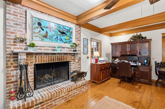 1904 S HESPERIDES STREET, Tampa, FL 33629