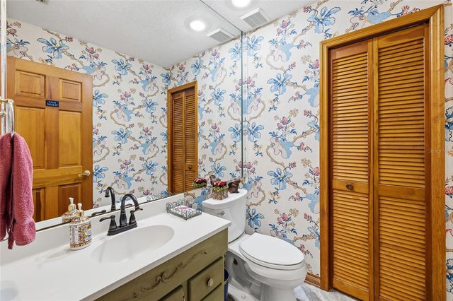 1904 S HESPERIDES STREET, Tampa, FL 33629