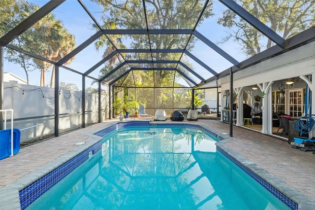 1904 S HESPERIDES STREET, Tampa, FL 33629