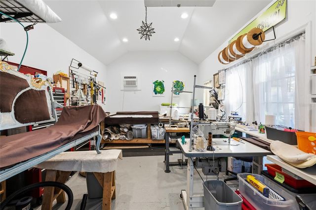 1904 S HESPERIDES STREET, Tampa, FL 33629