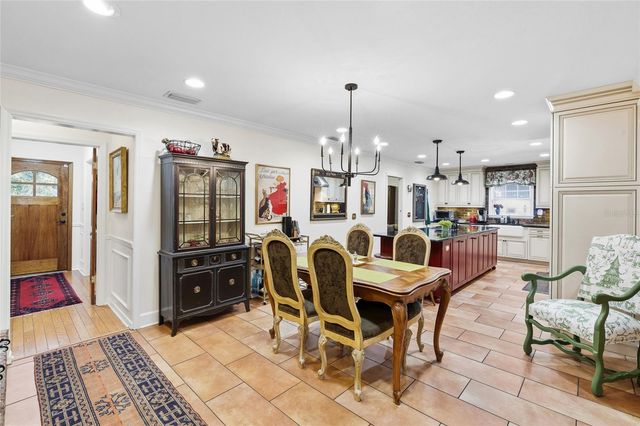 1904 S HESPERIDES STREET, Tampa, FL 33629