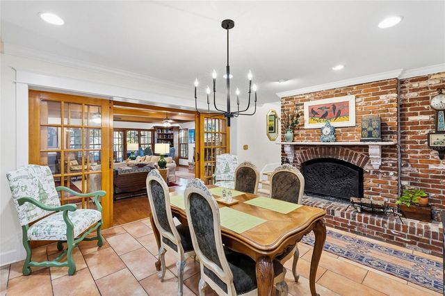 1904 S HESPERIDES STREET, Tampa, FL 33629