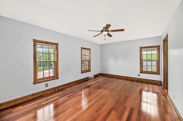 1706 Boulder COURT, Waukesha, WI 53189