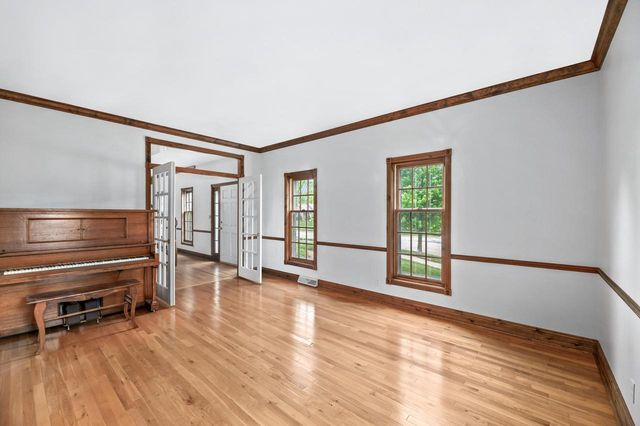 1706 Boulder COURT, Waukesha, WI 53189