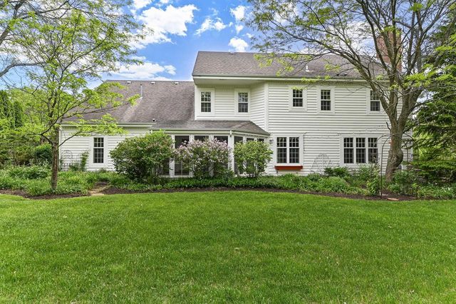 1706 Boulder COURT, Waukesha, WI 53189