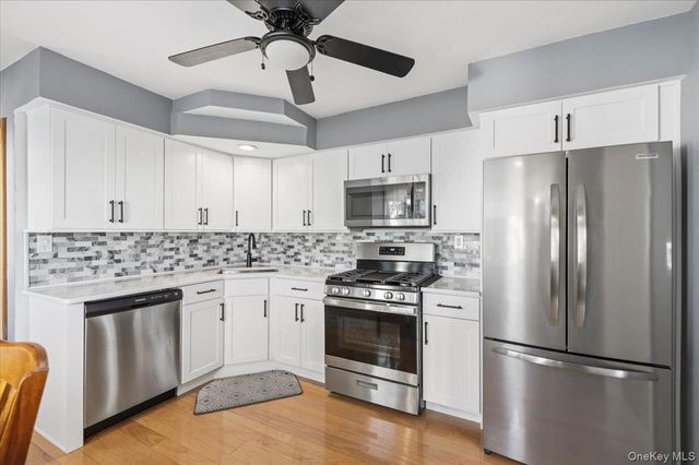 13 Spruce Street, Hicksville, NY 11801