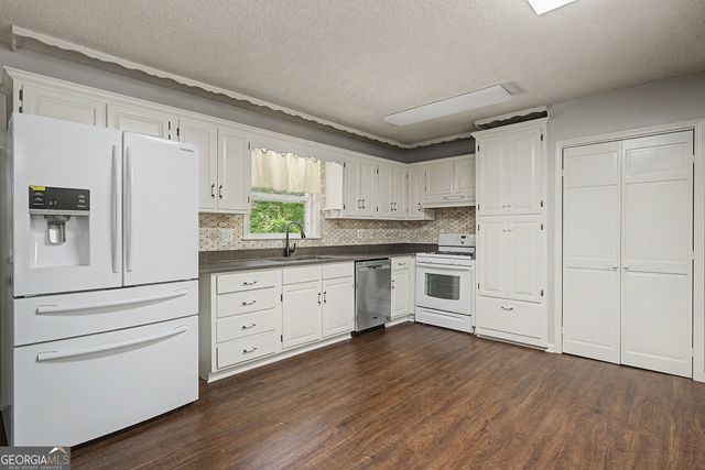 6 Virginia Circle, Cedartown, GA 30125
