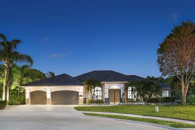 15700 Carrera Lane, Wellington, FL 33414