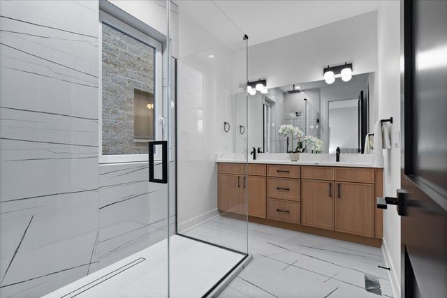 2636 W EVERGREEN Avenue 1, Chicago, IL 60622