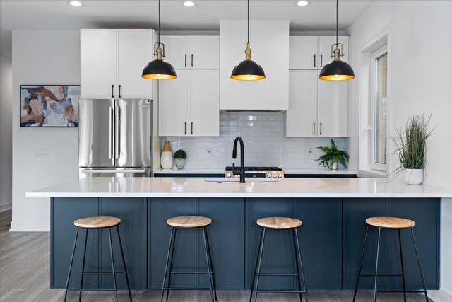 2636 W EVERGREEN Avenue 1, Chicago, IL 60622