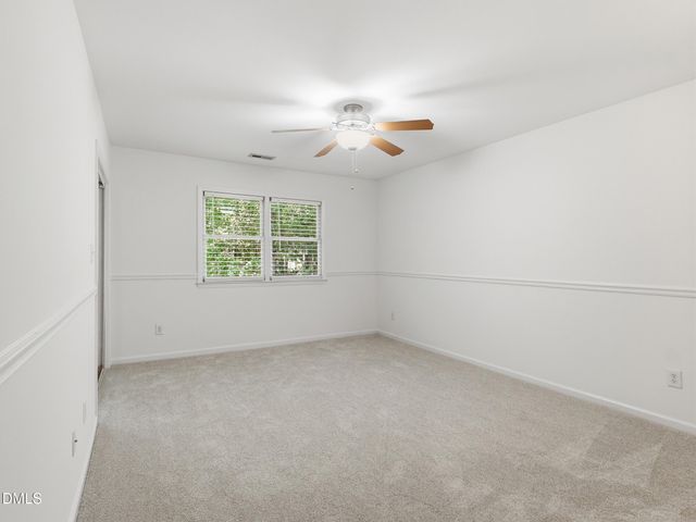 8311 Hempshire Place 204, Raleigh, NC 27613