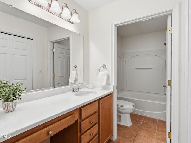 8311 Hempshire Place 204, Raleigh, NC 27613