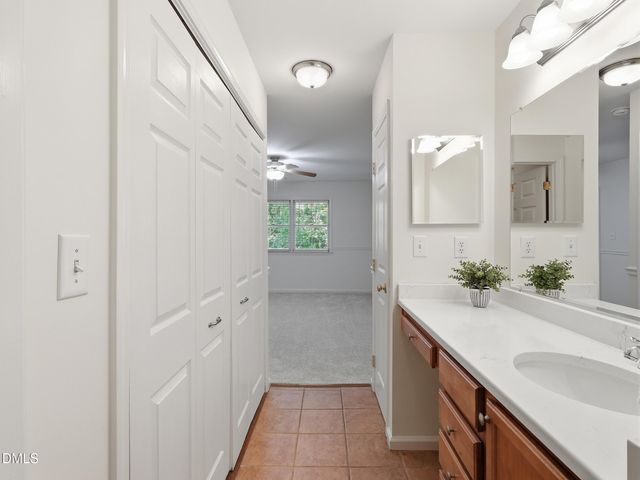 8311 Hempshire Place 204, Raleigh, NC 27613