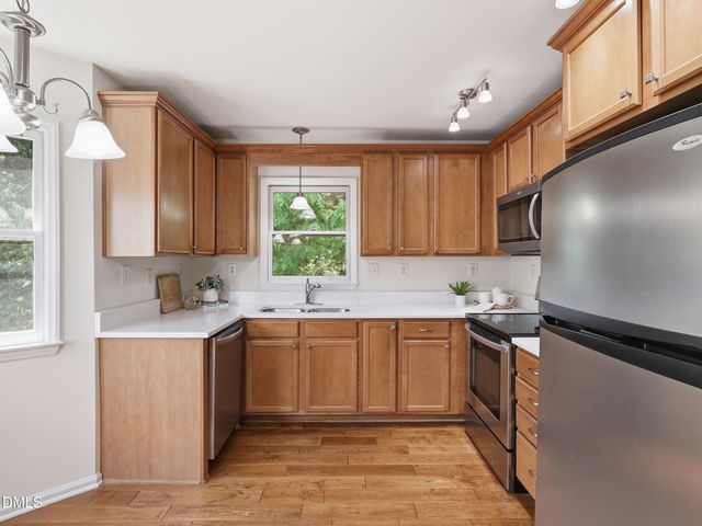 8311 Hempshire Place 204, Raleigh, NC 27613