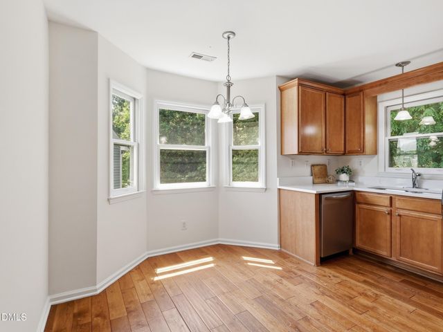 8311 Hempshire Place 204, Raleigh, NC 27613