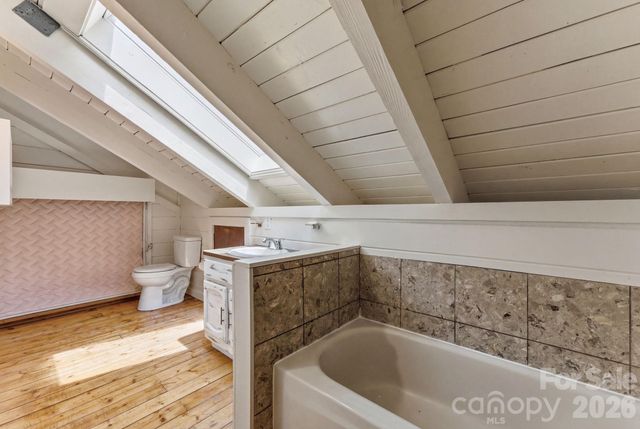429 Biodome Drive, Waynesville, NC 28785