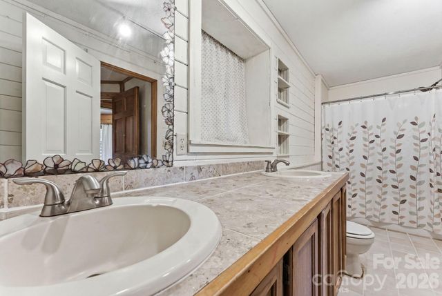 429 Biodome Drive, Waynesville, NC 28785