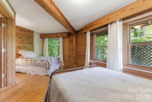 429 Biodome Drive, Waynesville, NC 28785
