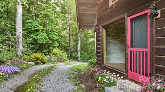 429 Biodome Drive, Waynesville, NC 28785