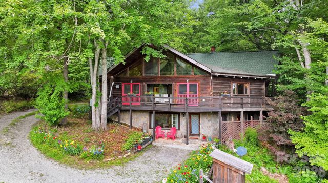 429 Biodome Drive, Waynesville, NC 28785