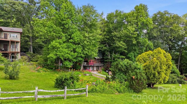 429 Biodome Drive, Waynesville, NC 28785