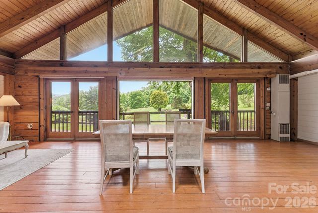 429 Biodome Drive, Waynesville, NC 28785