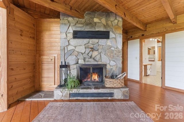 429 Biodome Drive, Waynesville, NC 28785