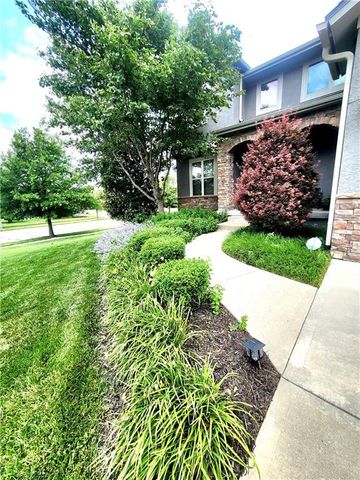 17232 W 198th Street, Spring Hill, KS 66083