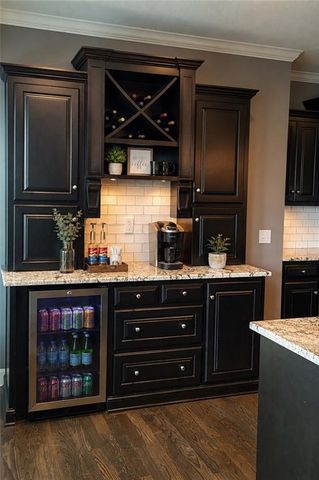 17232 W 198th Street, Spring Hill, KS 66083