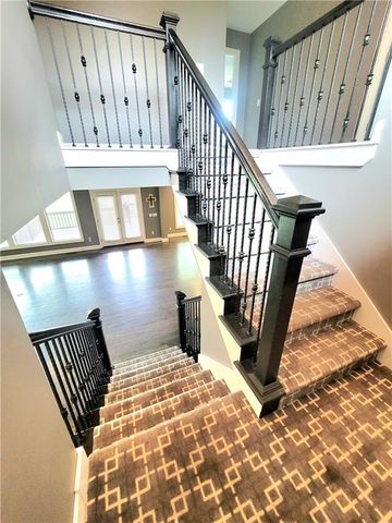 17232 W 198th Street, Spring Hill, KS 66083