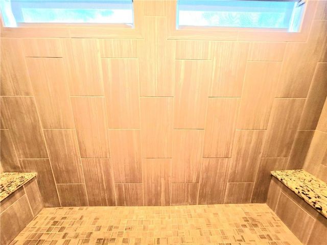 17232 W 198th Street, Spring Hill, KS 66083