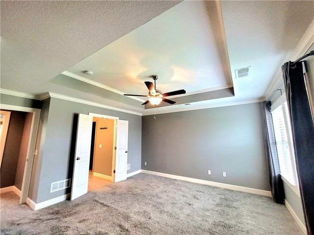 17232 W 198th Street, Spring Hill, KS 66083