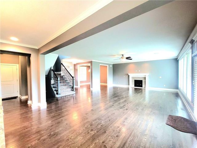 17232 W 198th Street, Spring Hill, KS 66083