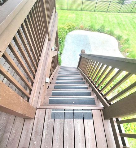 17232 W 198th Street, Spring Hill, KS 66083