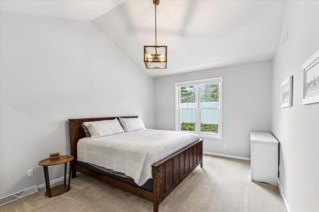 1622 Pond View Court, Middleton, WI 53562