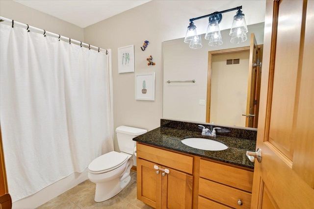 1622 Pond View Court, Middleton, WI 53562