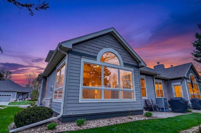 1622 Pond View Court, Middleton, WI 53562