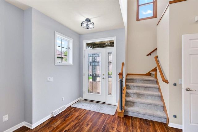 1622 Pond View Court, Middleton, WI 53562